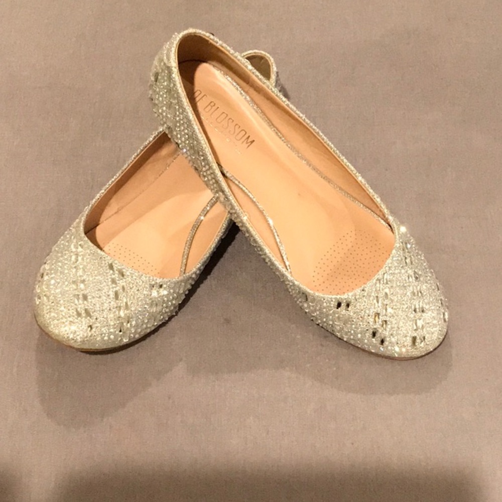 Formal shoes